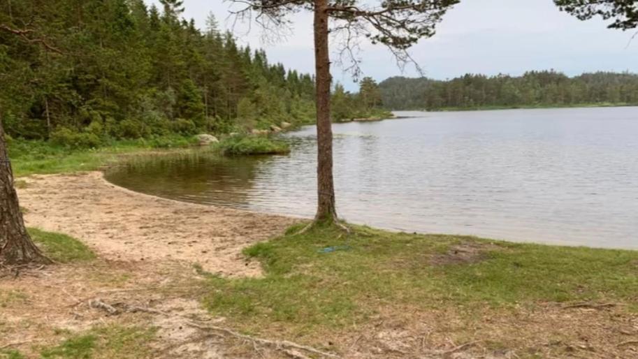 Cabin in the woods, Lolandsvannet near Kristiansand Vennesla Buitenkant foto